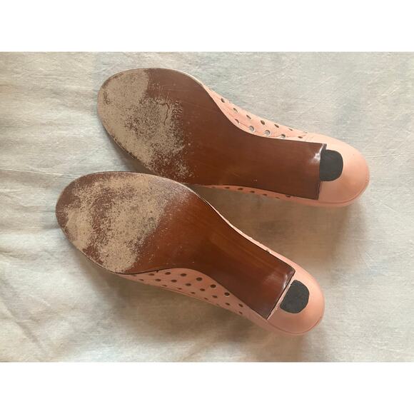 STUART WEITZMAN - Picture 13 of 13